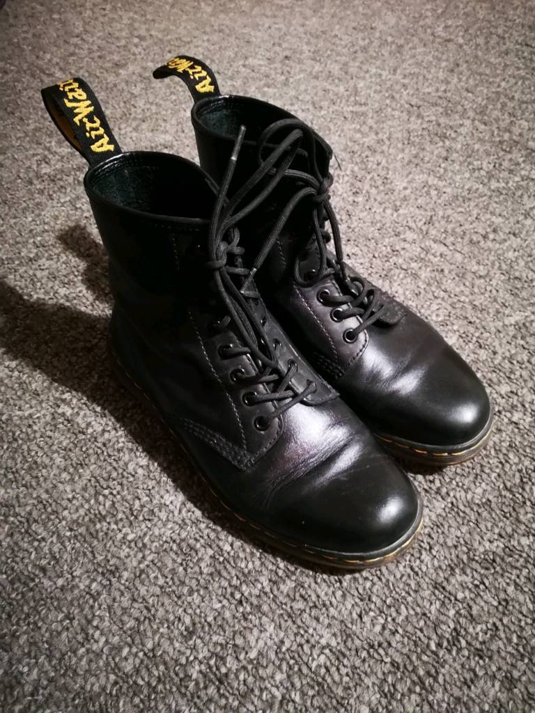 dr martens softwair boots